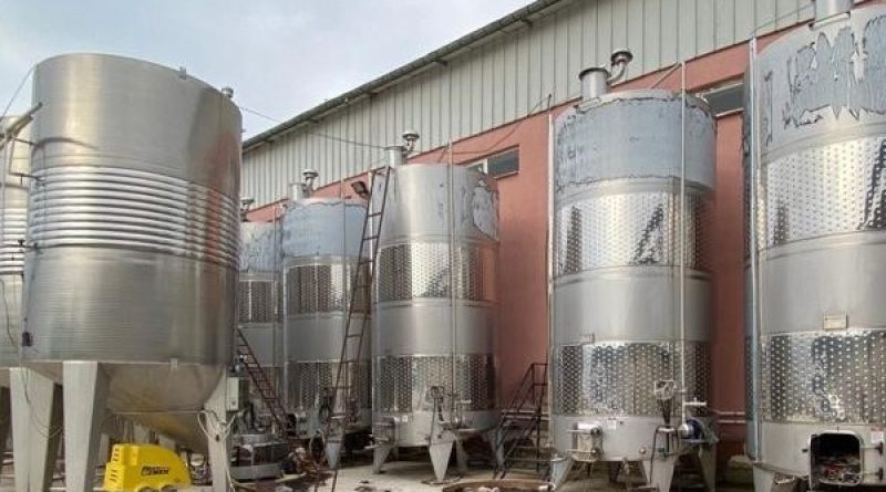 Kapatılan şarap fabrikasından gizli satış