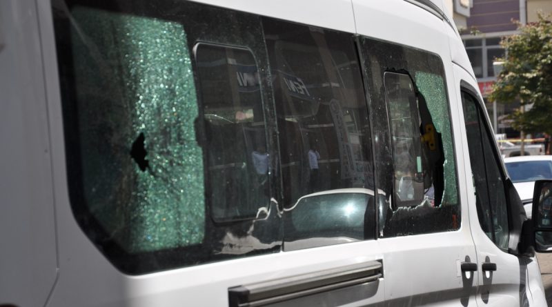 Kars’ta silahlı ve sopalı kavga: 8 yaralı