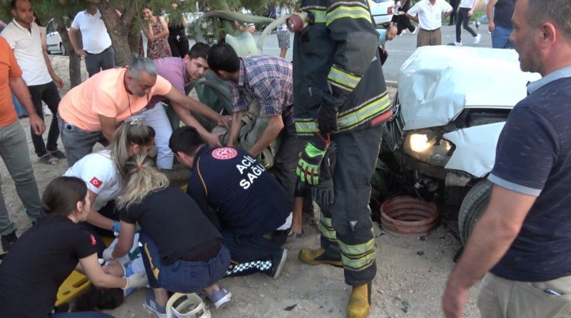 Kaza sonrası can pazarı: 1 ölü 7 yaralı