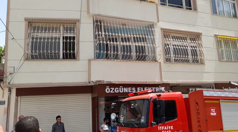 Kilis'te ev yangını: Yaralılar var