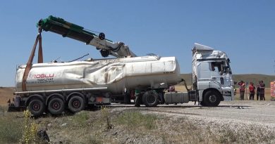 Kırıkkale'de glikol sıvısı yüklü tanker devrildi: 1 yaralı