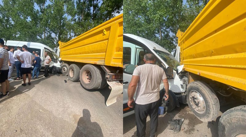 Kocaeli’de işçi servisi ile kamyon çarpıştı: 7 yaralı