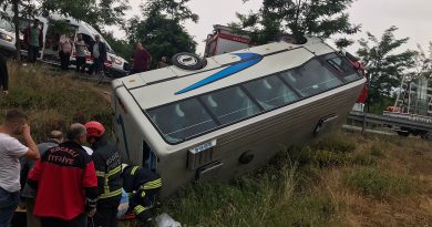 Kocaeli'de otobüs şarampole yuvarlandı: Çok sayıda yaralı var