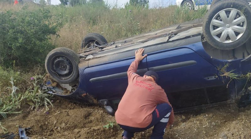 Kontrolden çıkan otomobil tarlaya devrildi: 1 yaralı