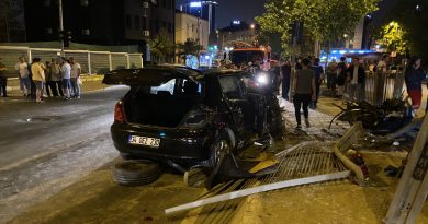 Kontrolünü kaybetti demir korkuluklara çarparak durabildi: 1 yaralı