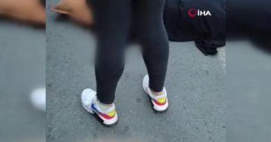 Küçükçekmece’de feci kaza: Dolmuş anne ve çocuğuna çarptı