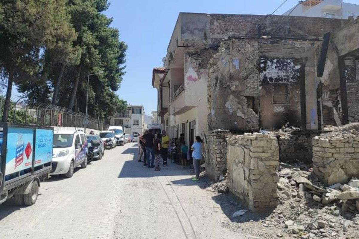 Kuşadası'nda bir kişi evinde ölü bulundu