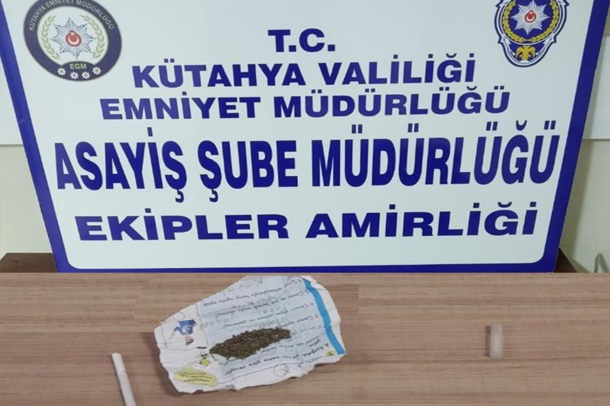 Kütahya’da iki kişinin üzerinde uyuşturucu çıktı