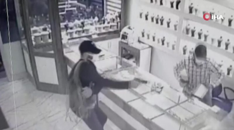 Kuyumcu soygununda dehşet anları kamerada