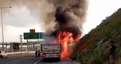 Kuzey Marmara Otoyolu’nda seyir halindeki tır alev alev yandı