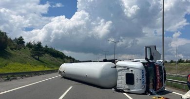 LPG tankeri devrildi, TEM otoyolu kapandı