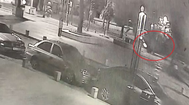 Lüks otomobilin takla attığı anlar kamerada