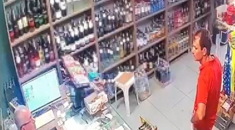 Marmaris’te ormanı yakmadan önce veresiye içki almak istemiş