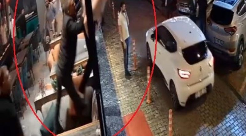 Meyhanede başlayıp kafede devam eden saldırı anı kamerada