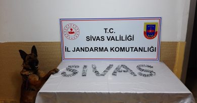 Midesinden 15 paket uyuşturucu çıktı