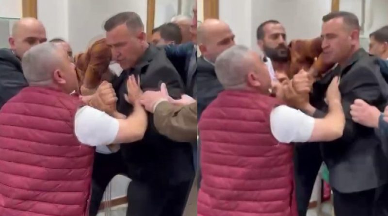 Mücevher mağdurunun dışarı atıldığı anlar kamerada