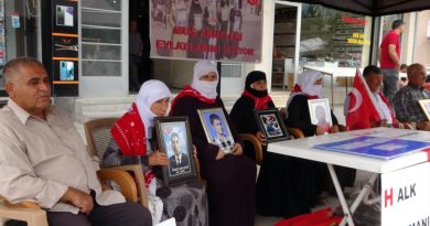 Muş’ta annelerin HDP önündeki evlat nöbeti sürüyor