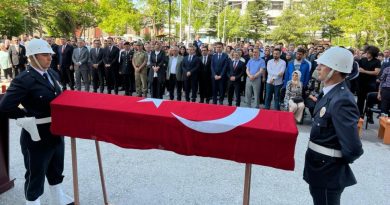 Odasında kalp krizi geçiren hakime mesai arkadaşlarından son görev