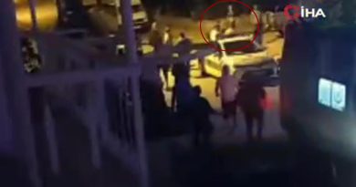 Önce kaza yaptı sonra yardıma gelen polise yumruk attı