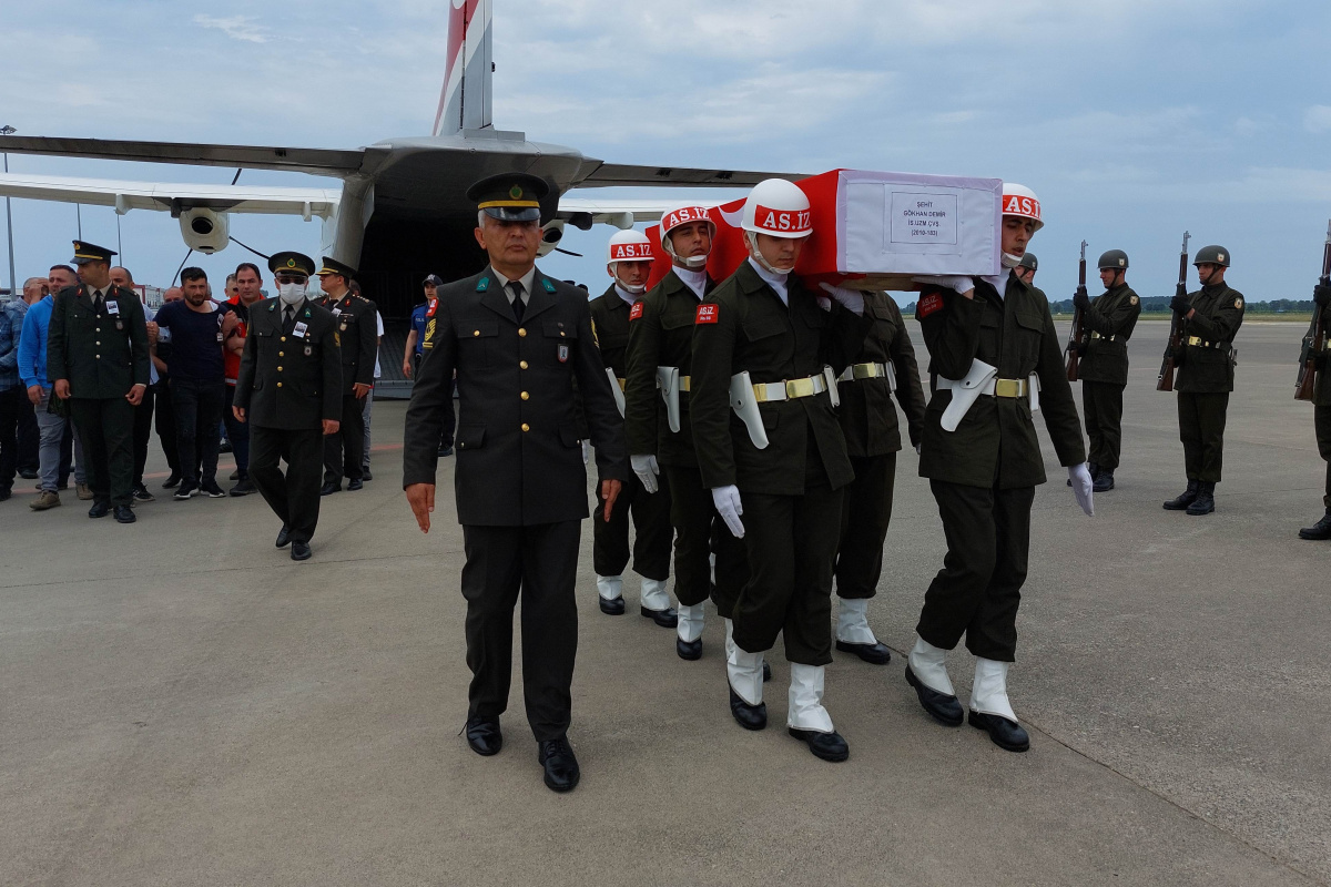 Ordulu şehit Samsun'da gözyaşları içinde karşılandı