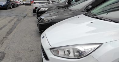 Oto galericiler: 'Sıfır araçlara haftalık zam geliyor'