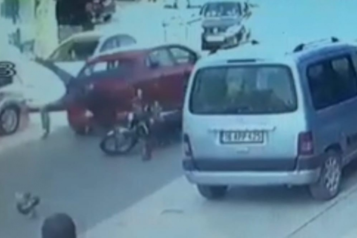 Otomobil ile çarpışan motosiklet sürücüsü yaralandı