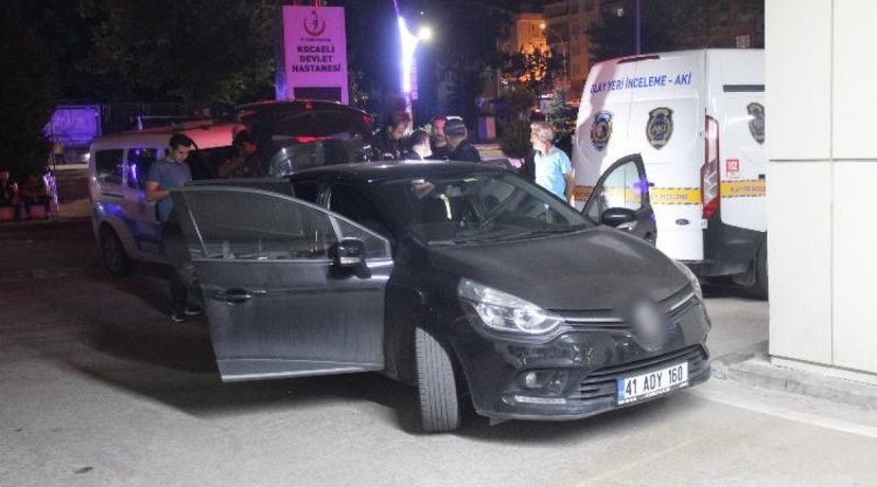 Otomobilinin içinde vuruldu, kendi imkanlarıyla hastaneye gitti