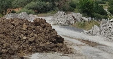 Otoyol bağlantı yolu kaçak hafriyat nedeni ile kapandı