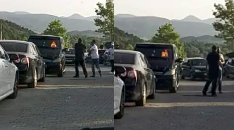 Park halindeki araç alev aldı, küle dönmesini vatandaşlar böyle önledi