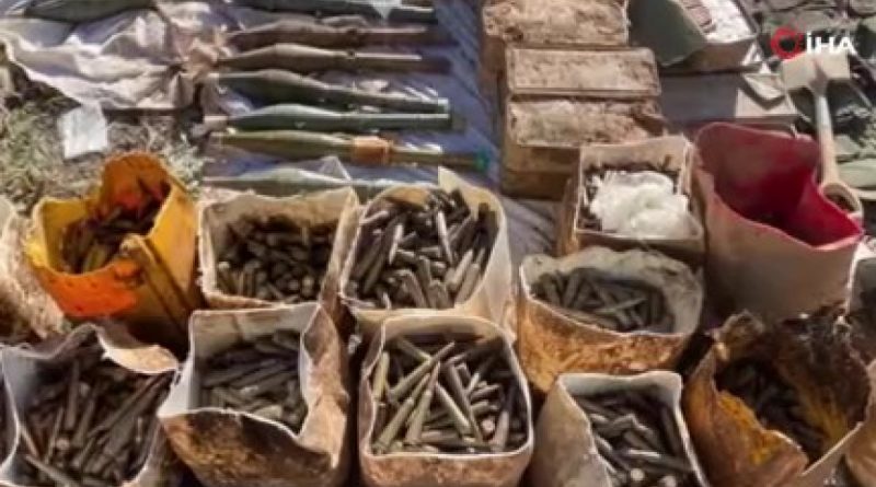 Pençe-Kilit Operasyonu’nda teröristlere ait çok sayıda silah ve mühimmat ele geçirildi