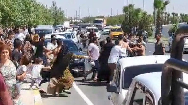 Piknikte yer kavgası kamerada