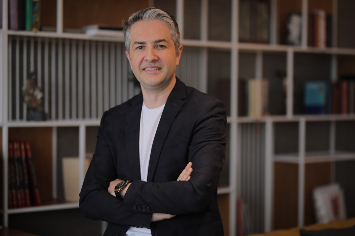 Plastik Cerrahi Uzmanı Oğuzhan Aydoğdu: 'Göz altı morluklarına veda edin'