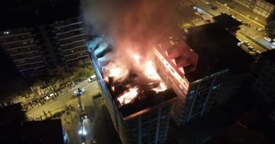 Rize’de bir binanın terasında yangın çıktı