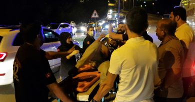 Sağlık ekiplerine zor anlar yaşatan yaralı ambulansa binmeyi reddetti