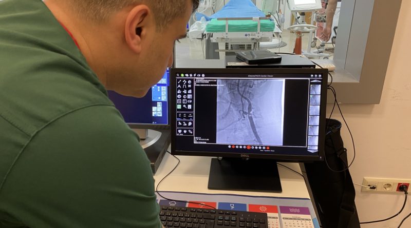 Şah damarı yüzde 99 tıkalı hasta stentle kurtuldu