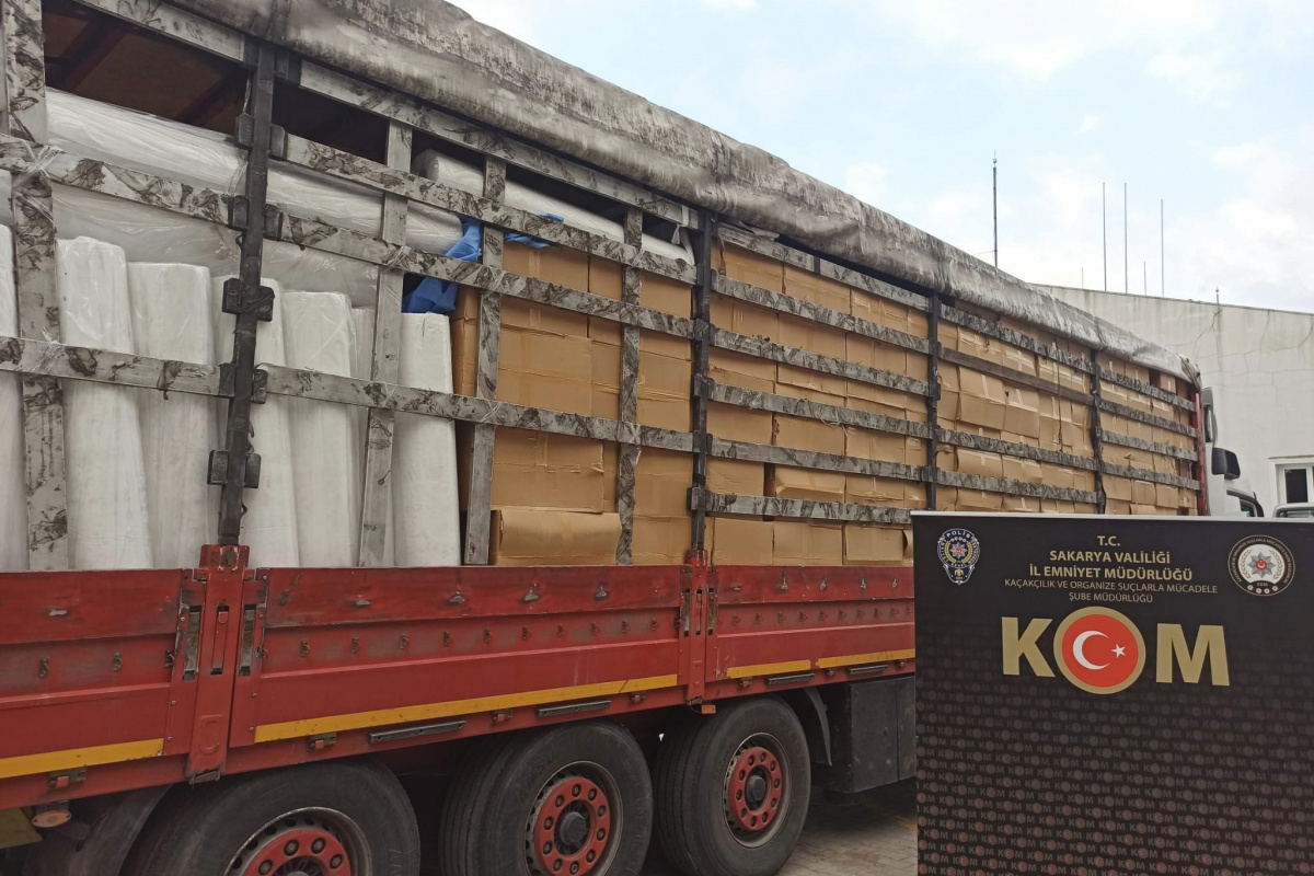 Sakarya’da 2 ayrı operasyon: 13 milyon 275 bin makaron ele geçirildi