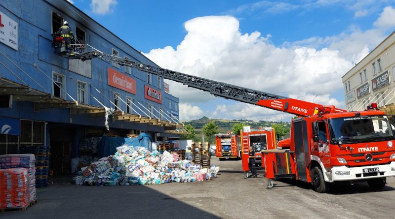 Samsun Gıda Borsası'nda aynı yerde 4 gün sonra yine yangın çıktı
