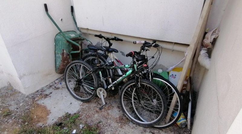 Sarkıntılık yüzünden ifade verirken bisiklet hırsızlığı yaptığı ortaya çıktı