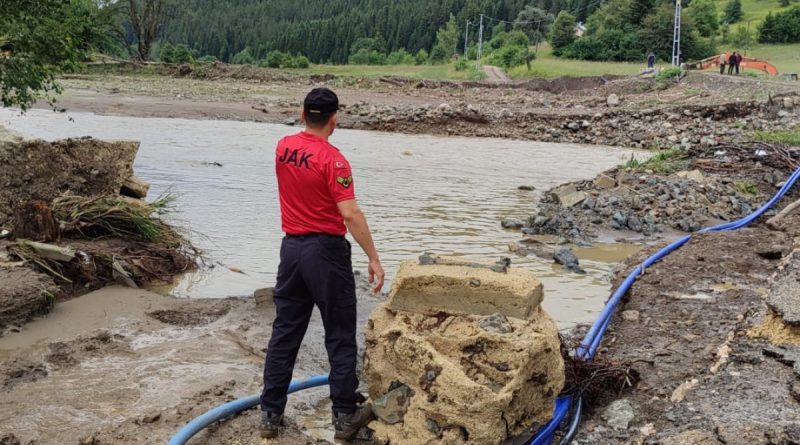 Selde kaybolan vatandaşı arama çalışmaları sürüyor