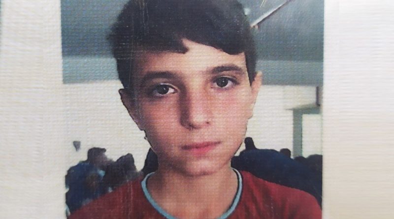 Serinlemek için Fırat Nehri'ne giren genç boğuldu