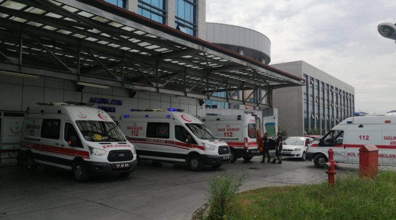 Sigara içerken balkondan düştü