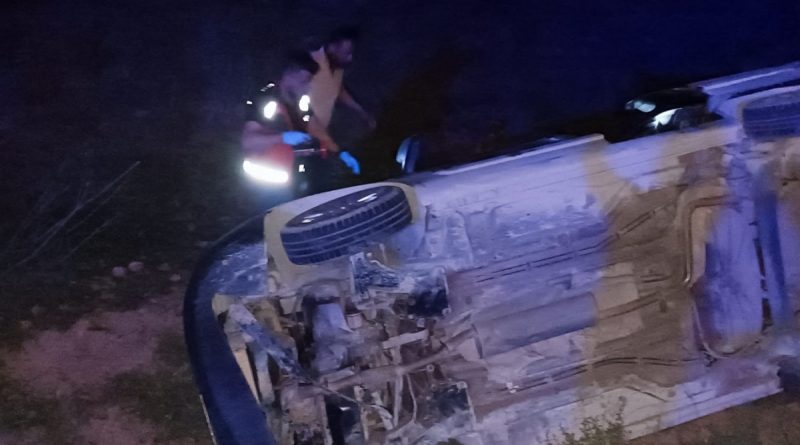 Siirt’te otomobil şarampole yuvarlandı: 2’si çocuk 7 yaralı