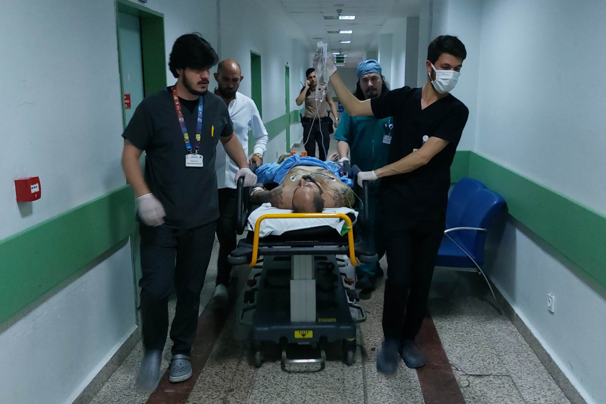 Silahlı saldırıda 2 kişi ağır yaralandı