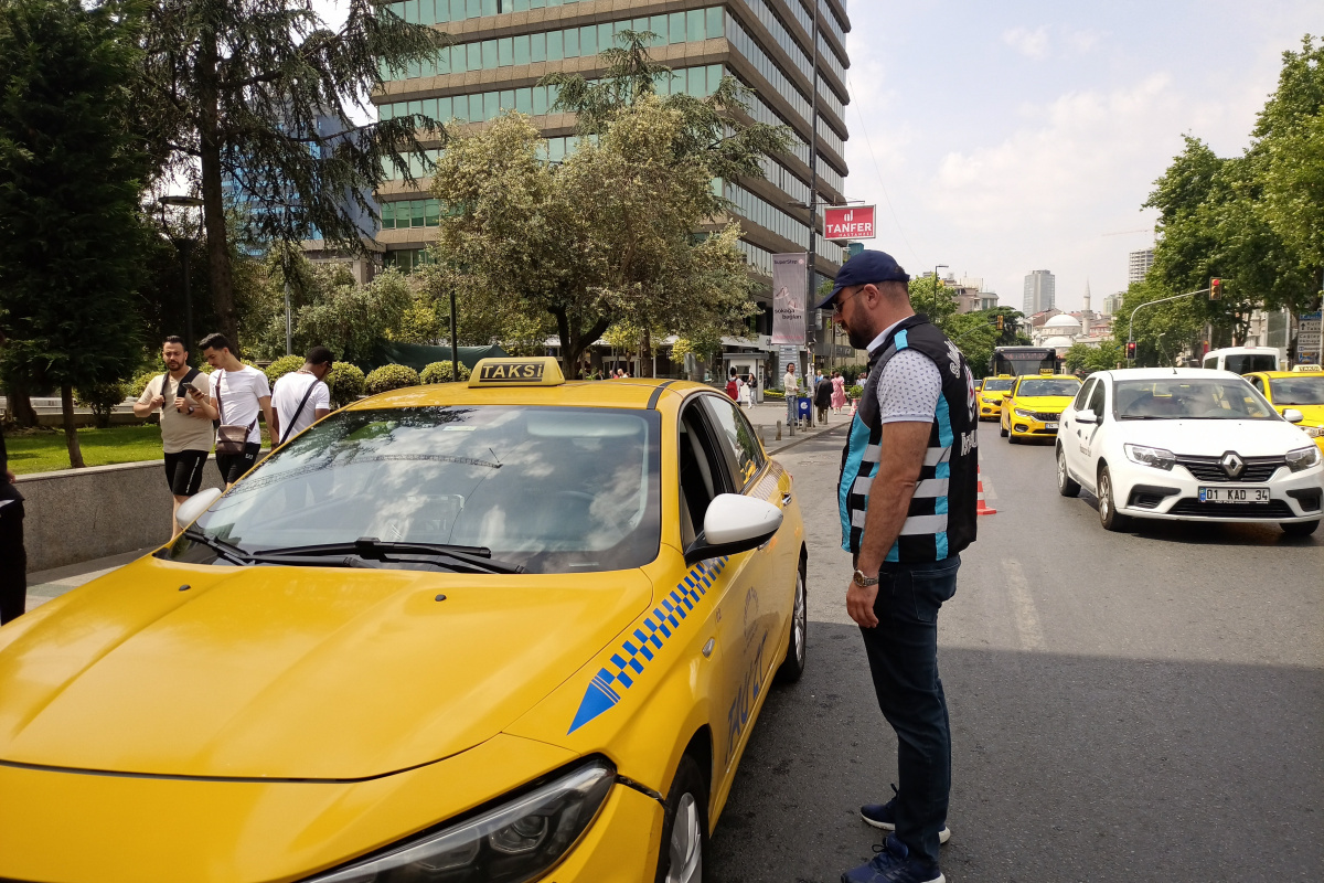Şişli'de taksi denetimi