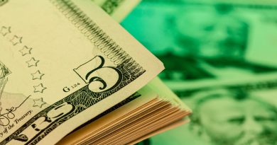 Solüsyonla çoğaltacağız diyerek işadamını 35 bin euro dolandırdılar