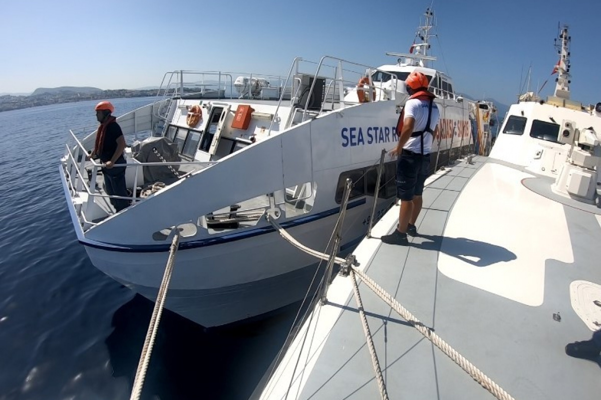 Su alan gemideki 76 kişi kurtarıldı