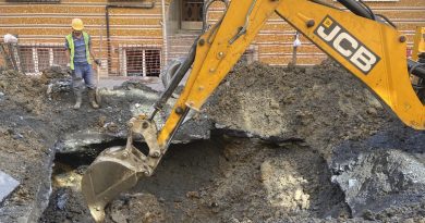 Sultangazi’de İSKİ’nin çalışma yaptığı esnada doğalgaz borusu patladı