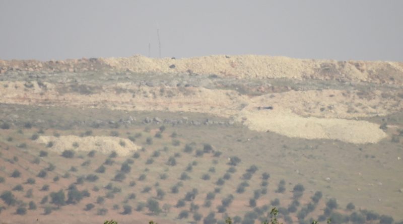 Suriye’de, YPG/PKK'lı teröristlerin cirit attığı mevziler boş kaldı