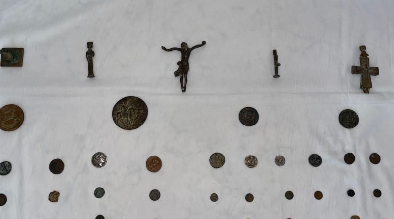 Tarihi sikkeler istihbaratla ele geçirildi