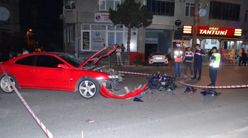 Tekirdağ’da 1’i ağır 2 kişinin yaralandığı korkunç kazada sürücü firar etti